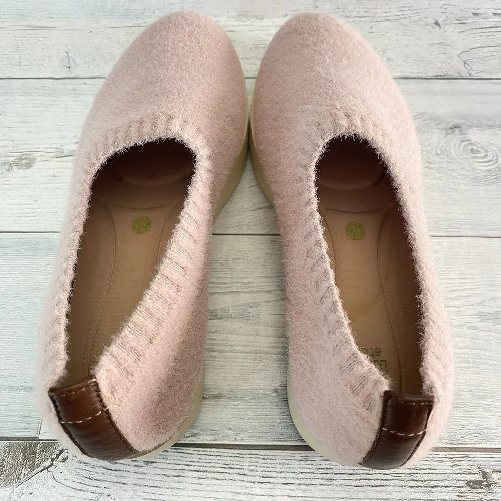 Louise et Cie up sale